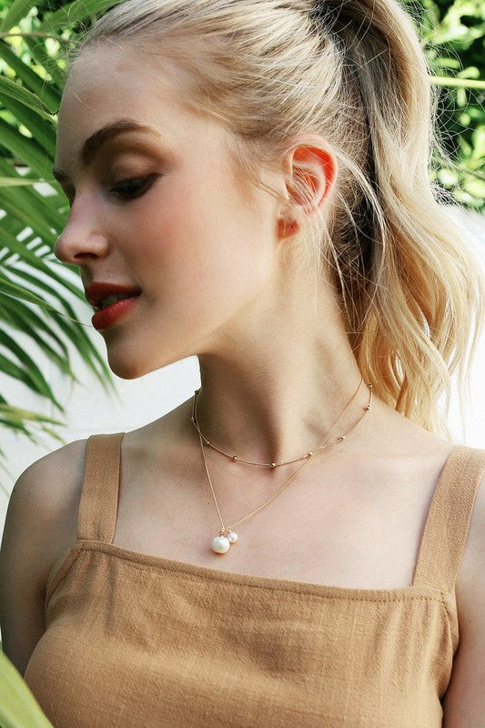 Pearl pendant necklace