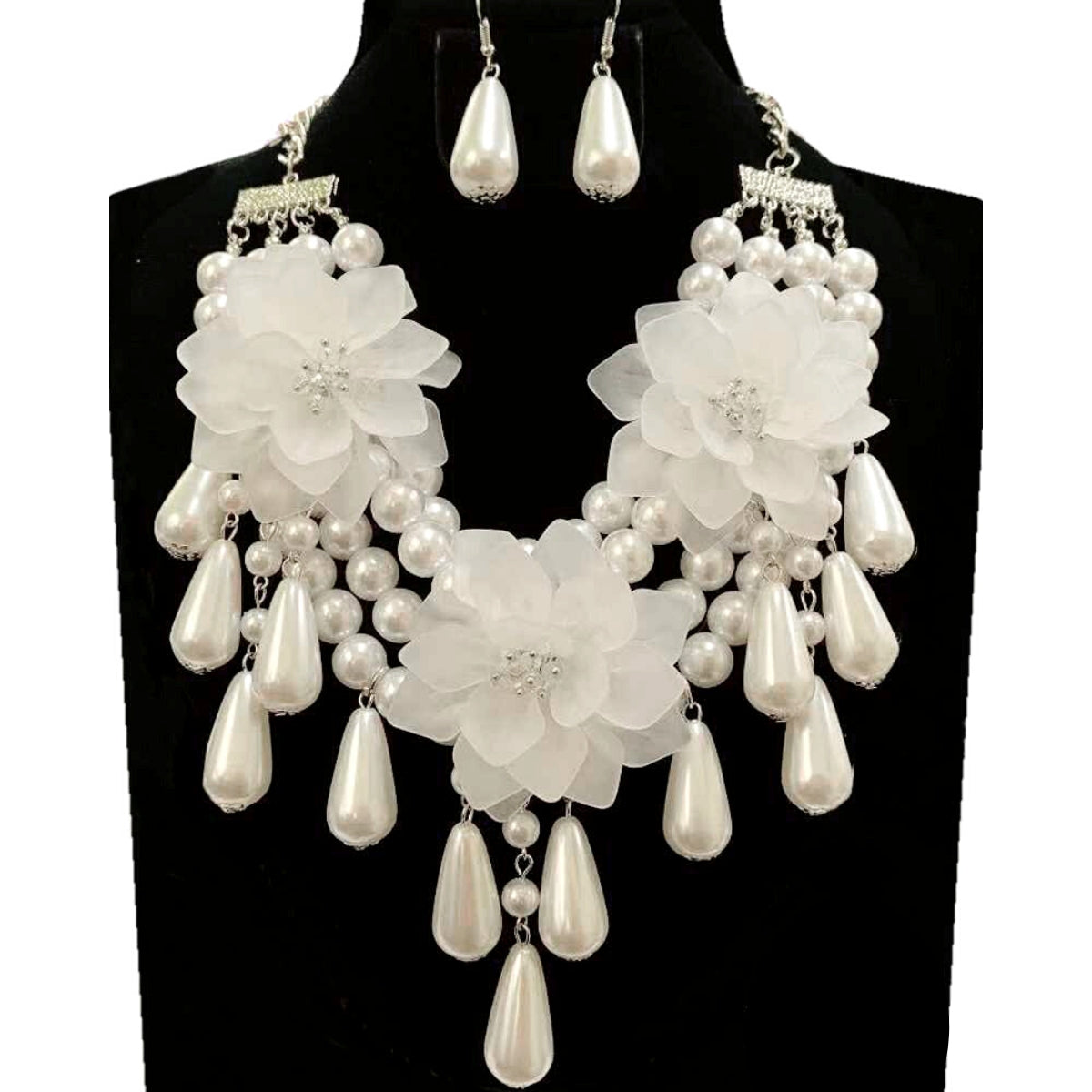 White Pearl Teardrop Flower Set